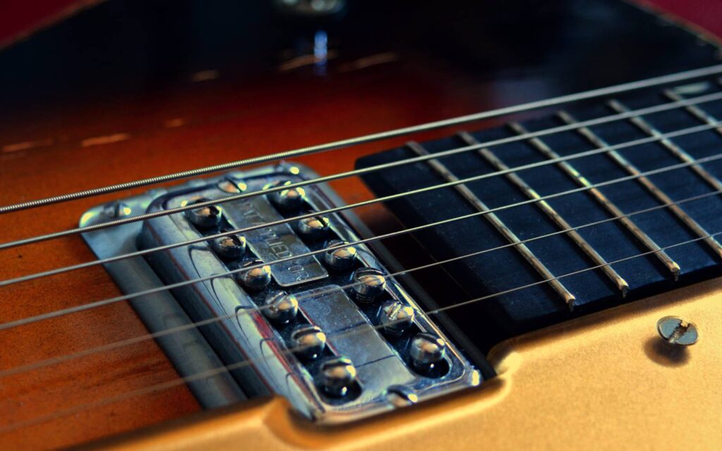 Low-gain guitar pickups