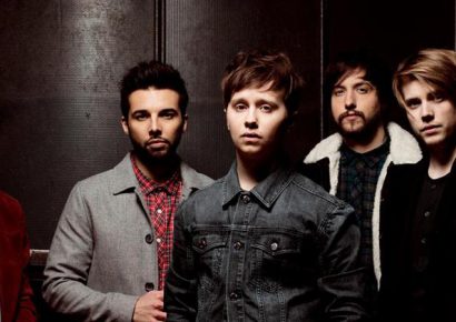 Nothing But Thieves Publicity Photo 2015online.jpg