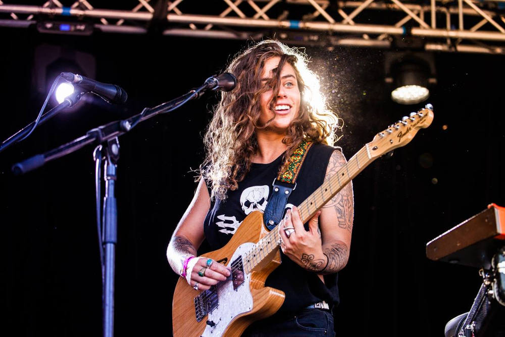 Tash Sultana - Jungle - Bedroom live 