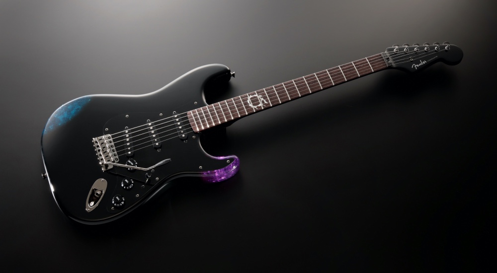 【限定モデル】FINAL FANTASY XIV STRATOCASTER Platinum Fender FINAL FANTASY XIV Stratocaster Electric