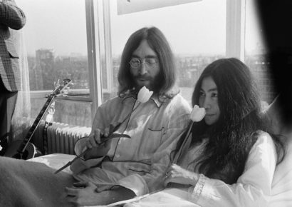 John Lennon and Yoko Ono musician couple