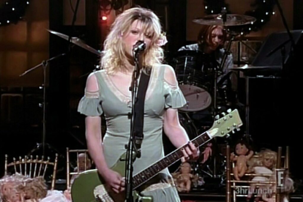 Gear Rundown: Courtney Love of Hole