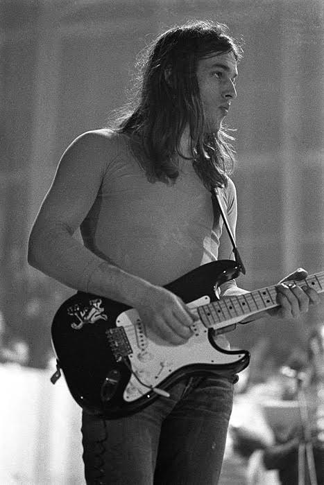David Gilmour the black Strat pink floyd dark side of the moon