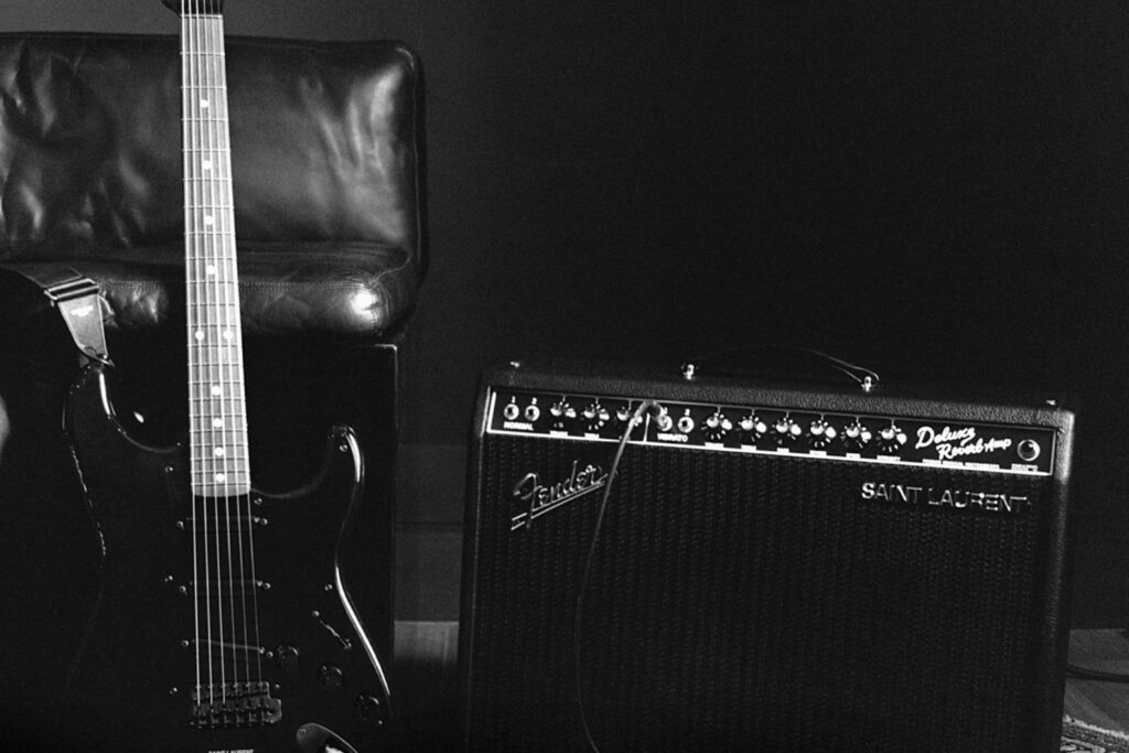 Fender Saint Laurent