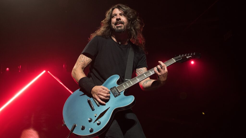 Dave Grohl Guitar Gibson trini Lopez