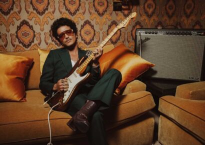 Bruno Mars Stratocaster