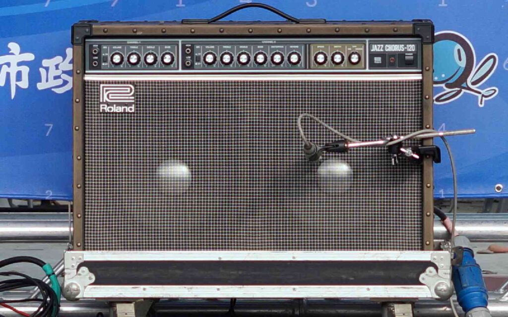 Roland JC-120