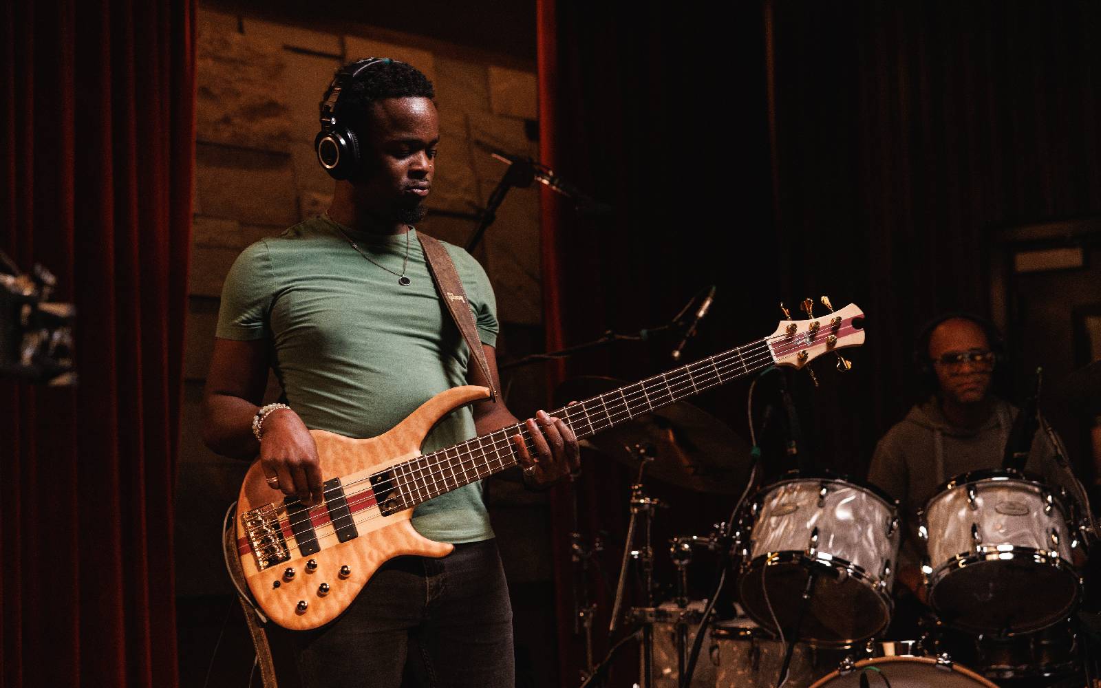 Tobias bass guitar Gibson