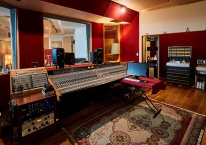 Head-Gap-Recording-Studio-Melbourne-Control-Room-side-copy-2
