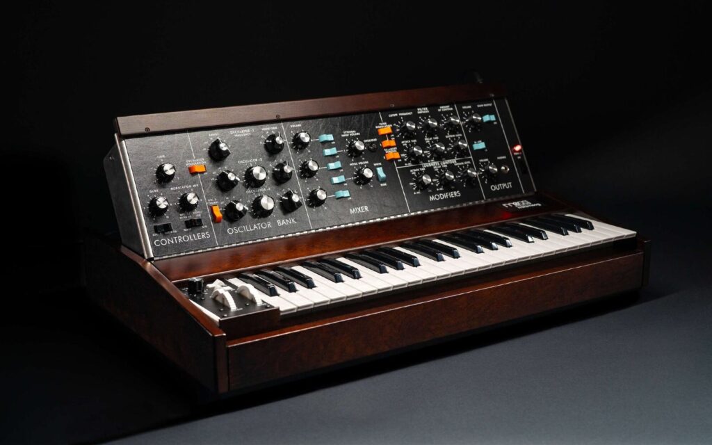 Minimoog Model D