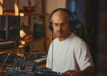 RODE NTH-50 on-ear headphones