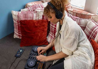 AlphaTheta DDJ-FLX2