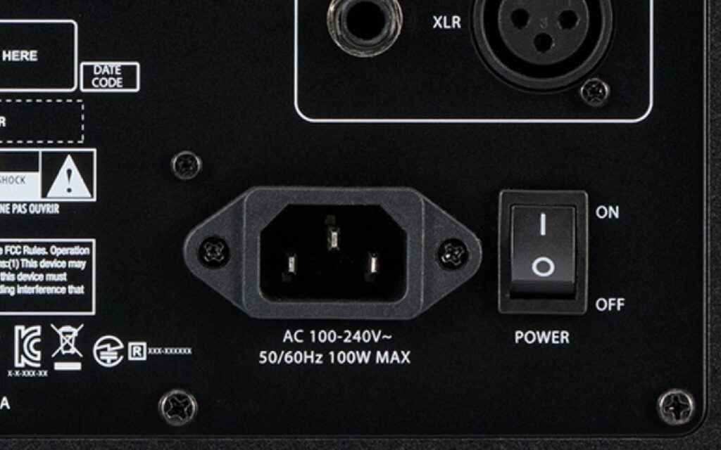 KRK Kreate universal voltage