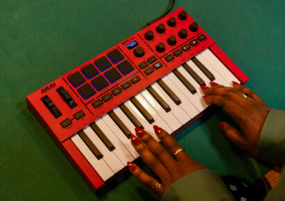 Akai MPK Mini IV Red
