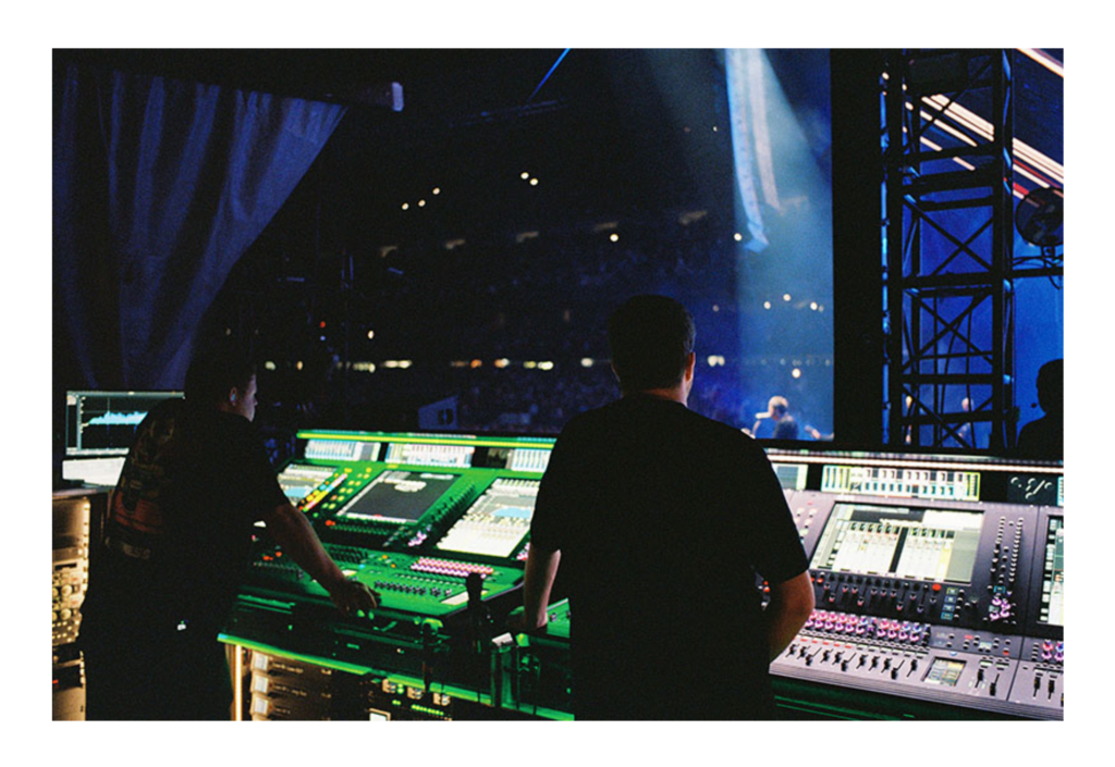 Oasis's 2025 Comeback: The Unseen Tech Powering a Stadium Spectacle with Van Damme Cabling
