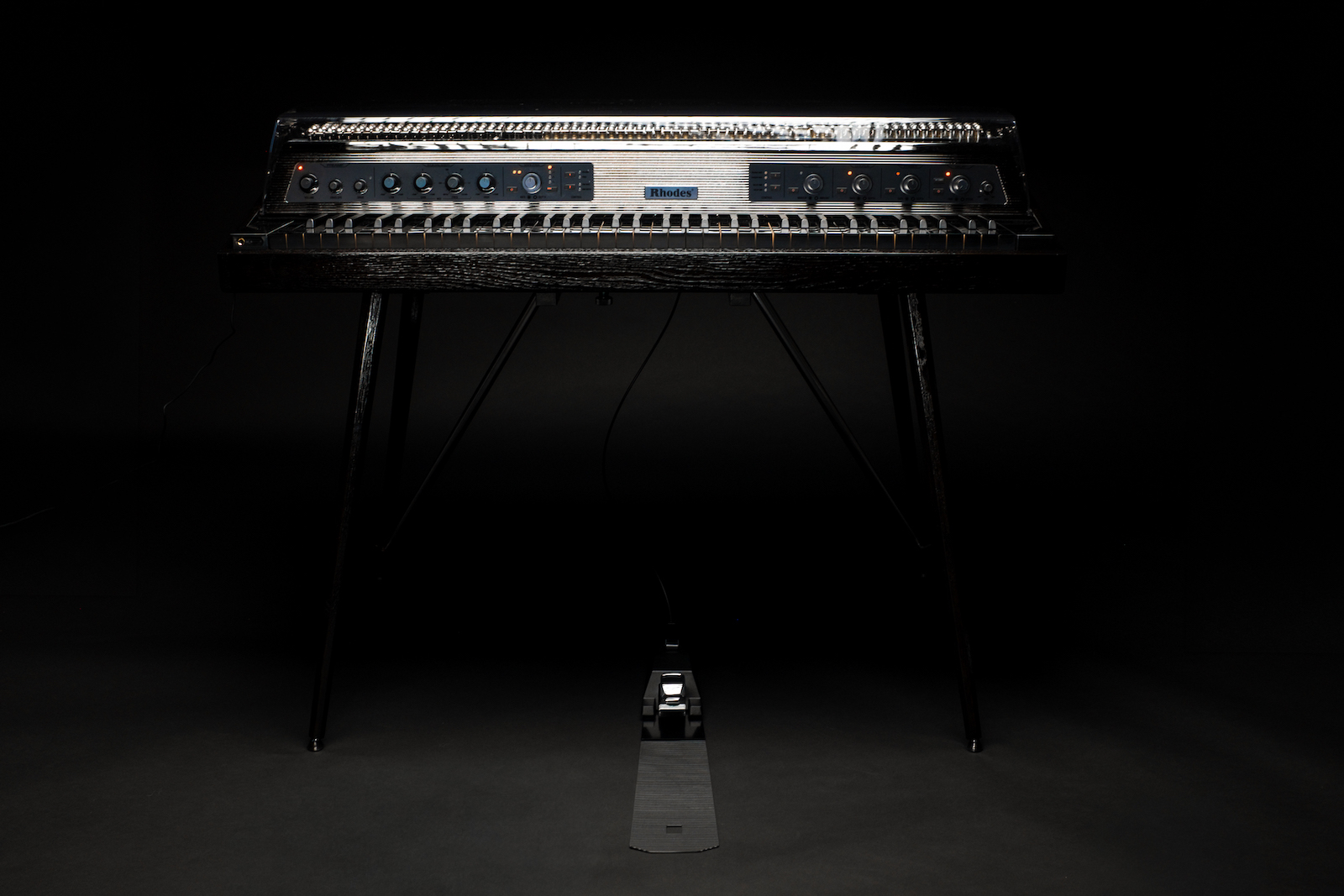 Rhodes MK8/80AE