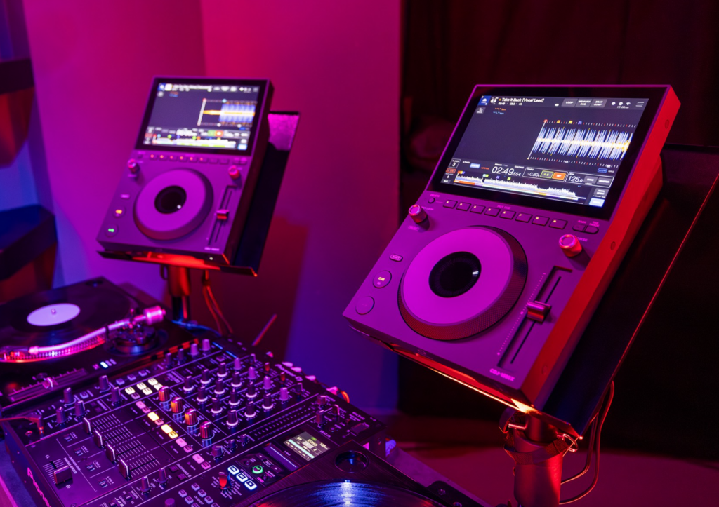 AlphaTheta CDJ-1500X