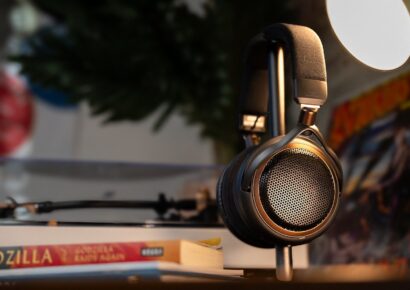 Audio-Technica ATH-AL5NC wireless headphones open-back