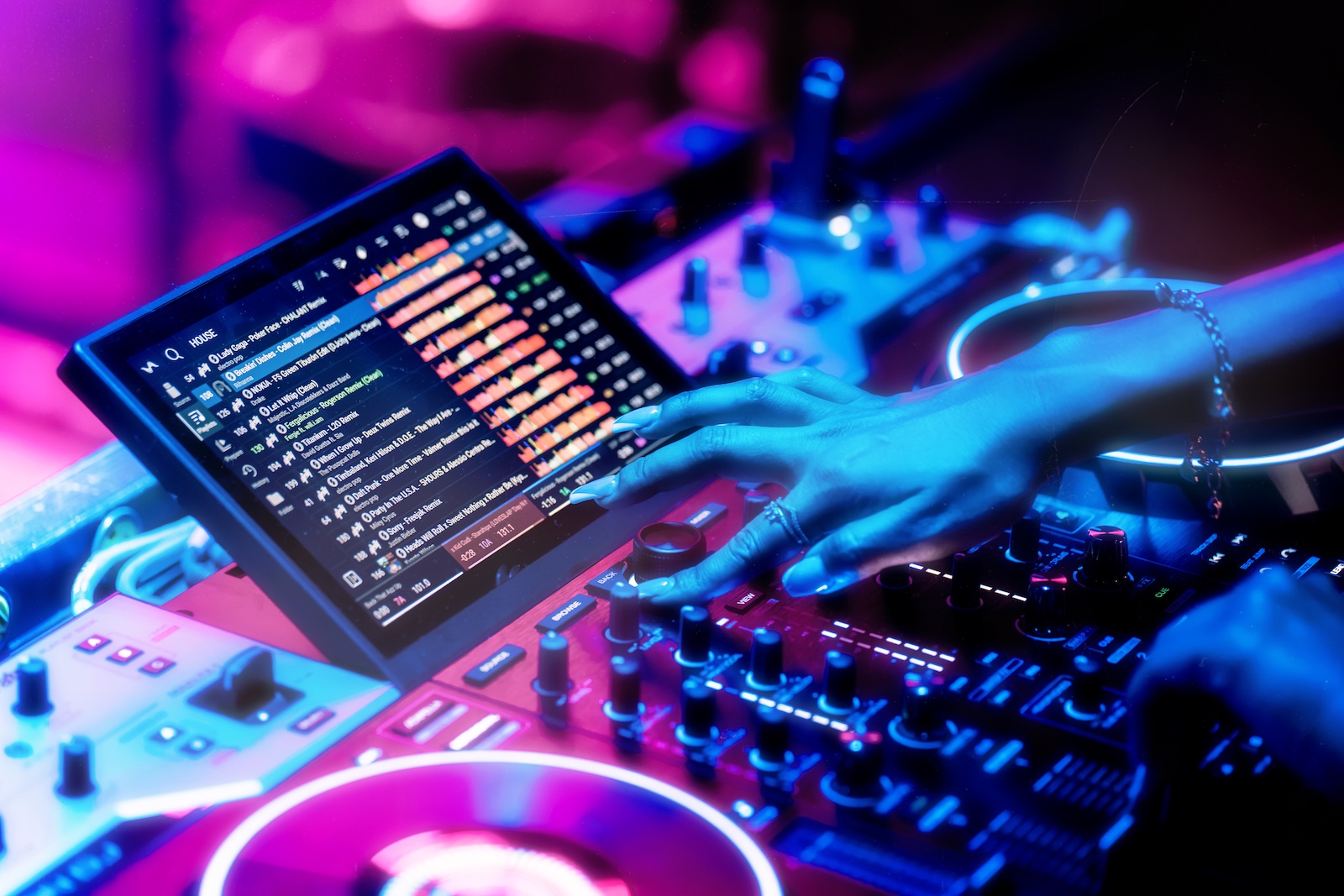 Denon DJ PRIME 4 G2